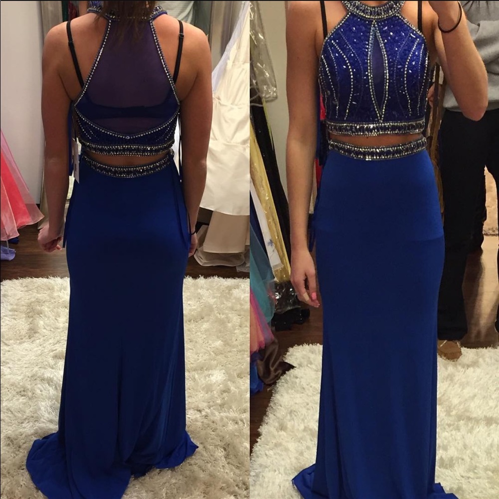 2-Piece Poly USA Prom Dress